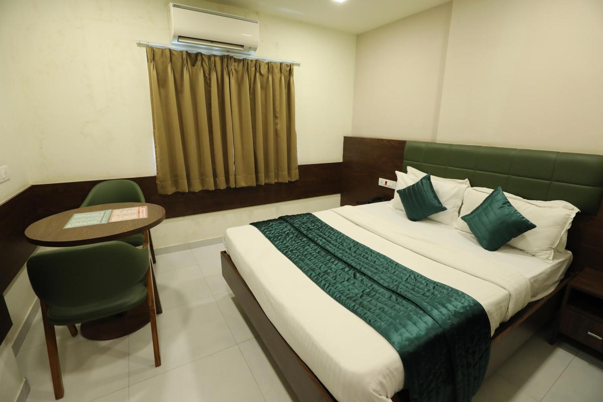 Greenotel Rooms Hazira, Surat Exterior photo