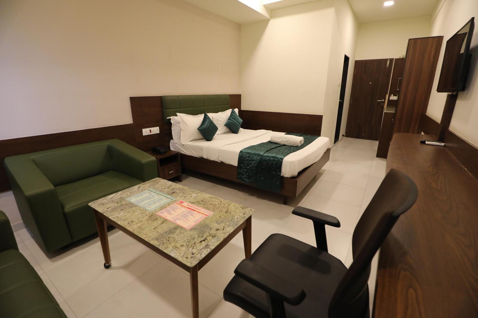 Greenotel Rooms Hazira, Surat Exterior photo